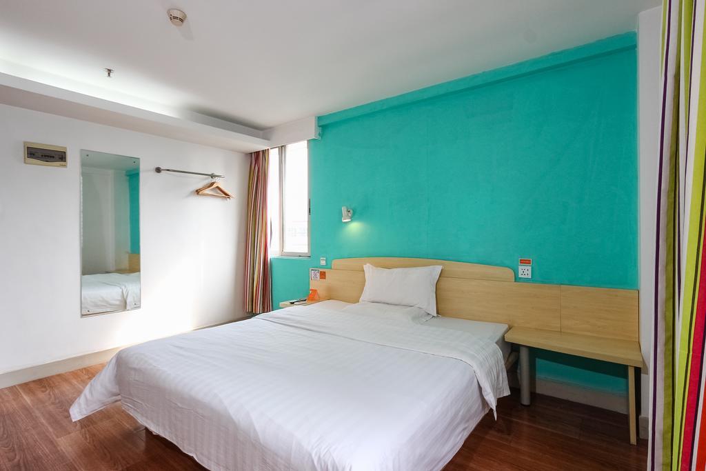 7Days Inn Guangzhou Wuyang New Town Εξωτερικό φωτογραφία